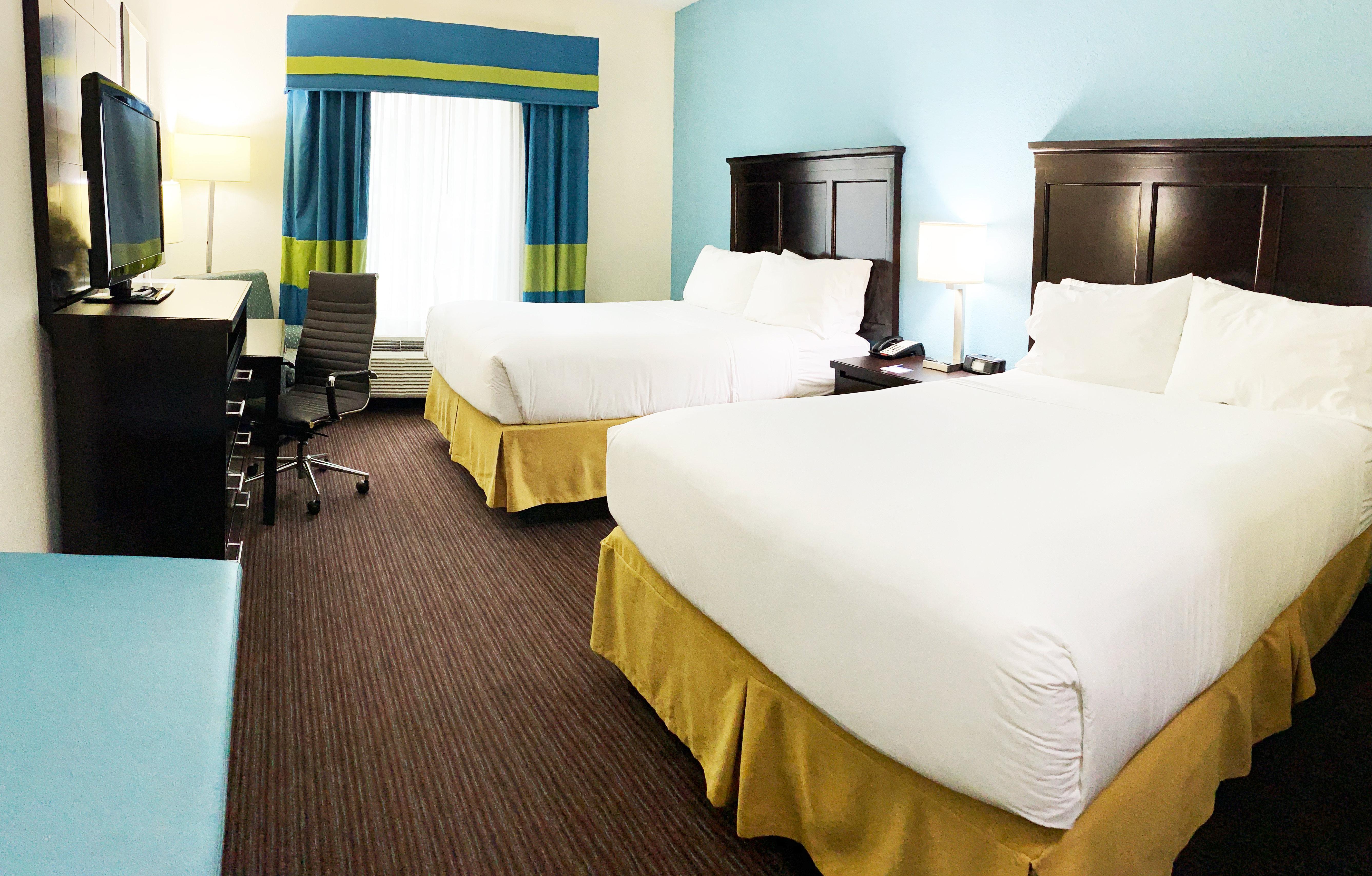 Holiday Inn Express Hotel & Suites Gainesville By Ihg Exterior photo