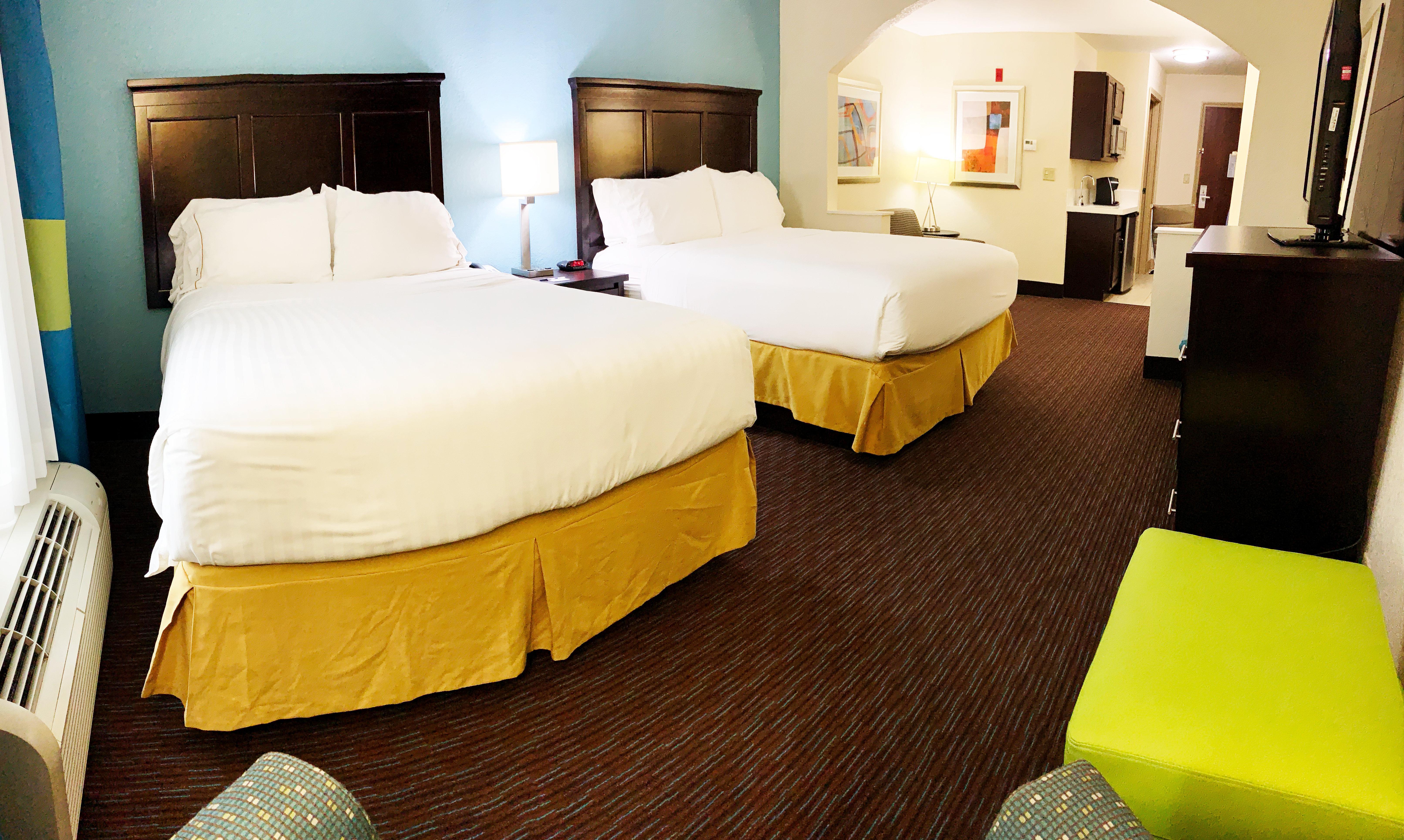 Holiday Inn Express Hotel & Suites Gainesville By Ihg Exterior photo