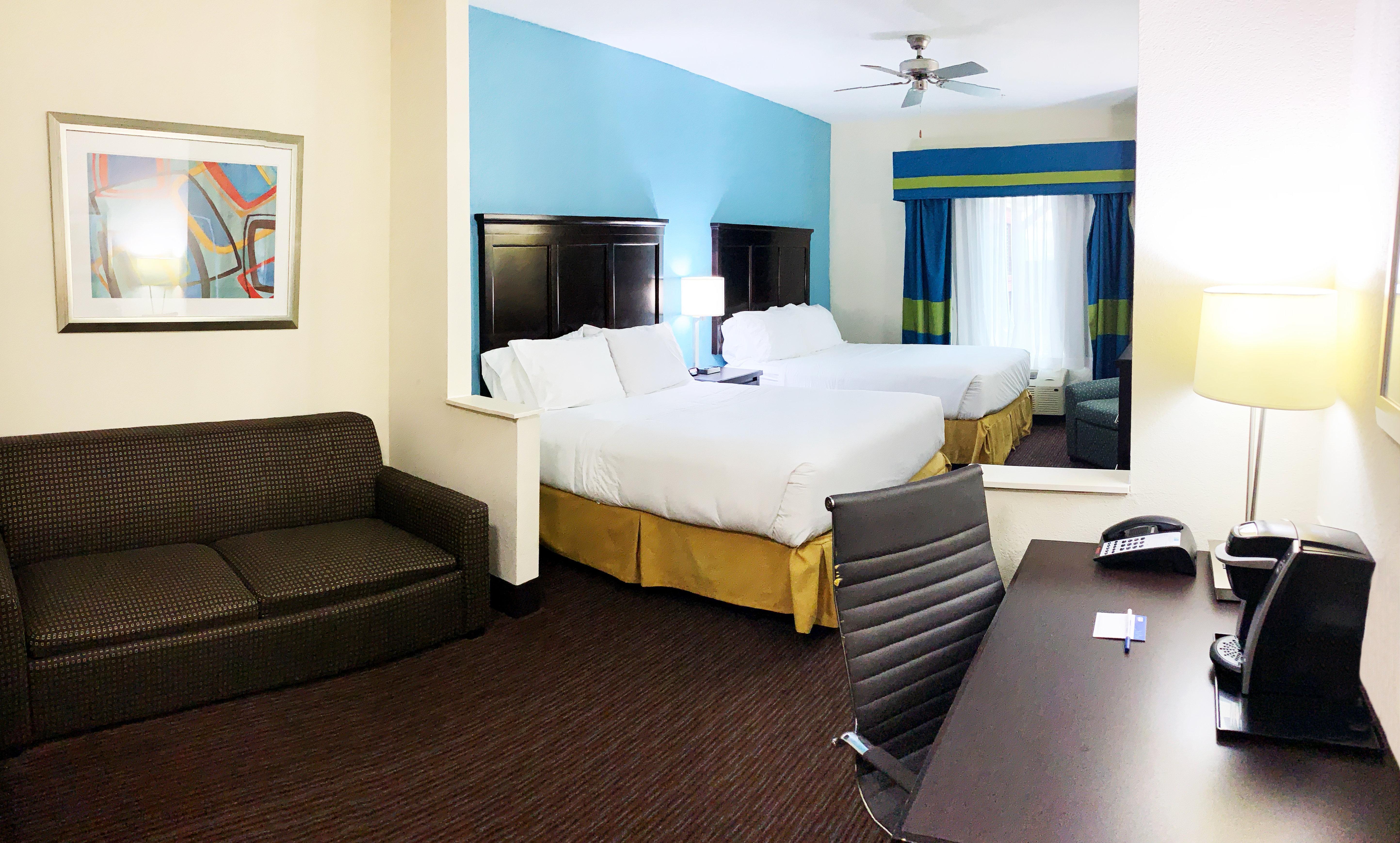 Holiday Inn Express Hotel & Suites Gainesville By Ihg Exterior photo