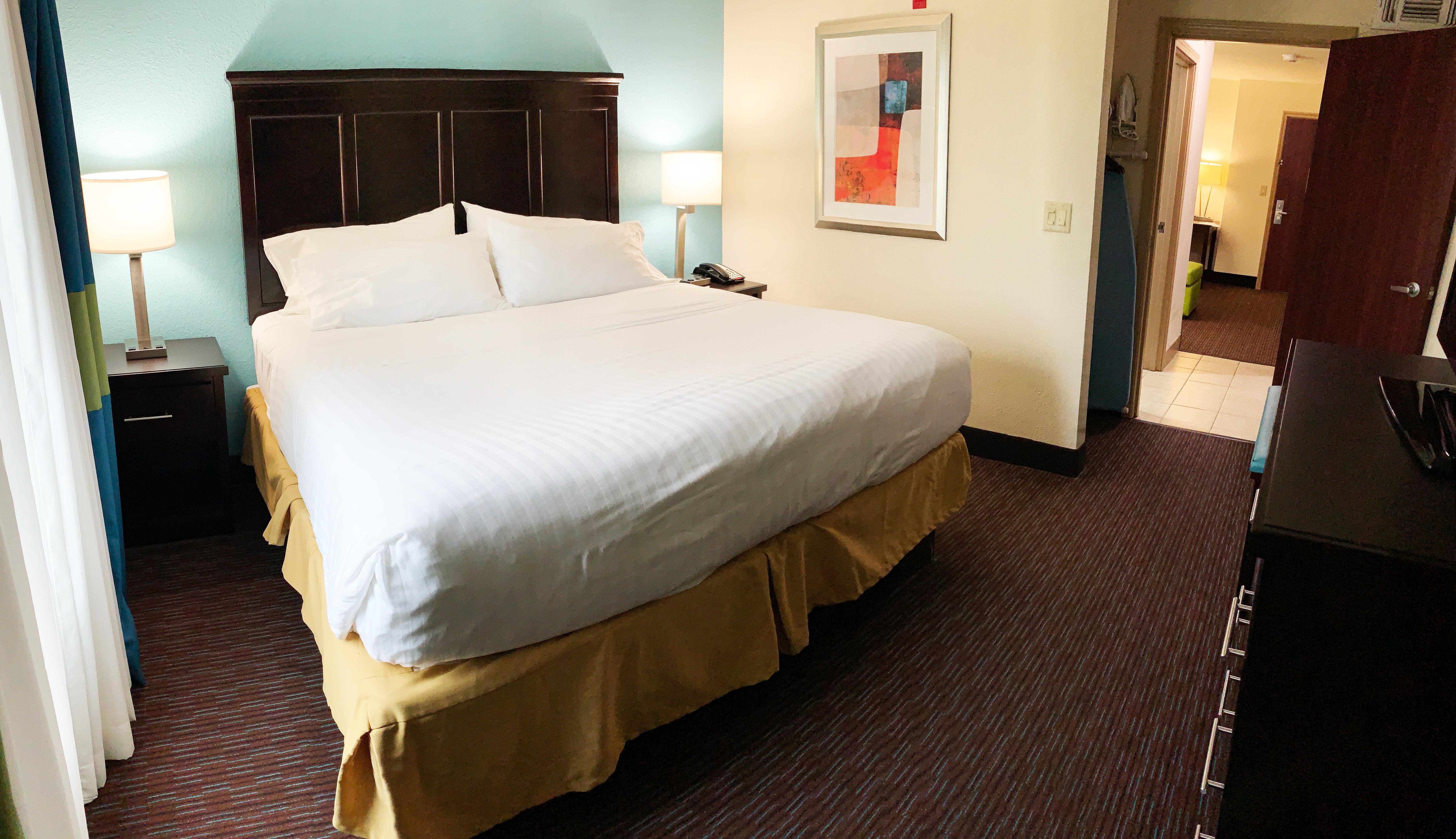Holiday Inn Express Hotel & Suites Gainesville By Ihg Exterior photo