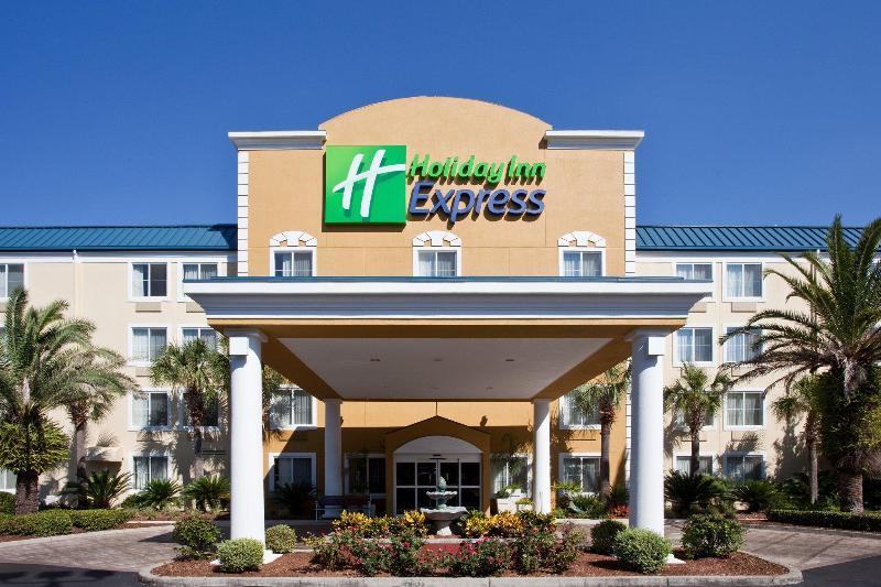 Holiday Inn Express Hotel & Suites Gainesville By Ihg Exterior photo