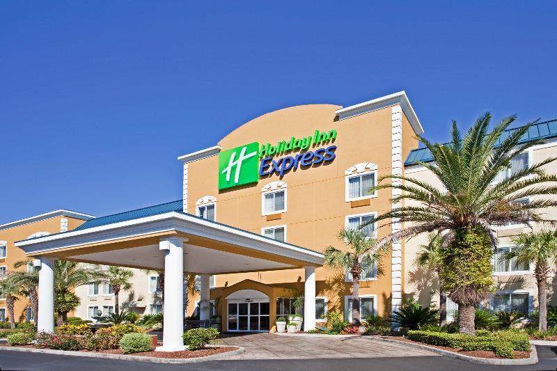 Holiday Inn Express Hotel & Suites Gainesville By Ihg Exterior photo